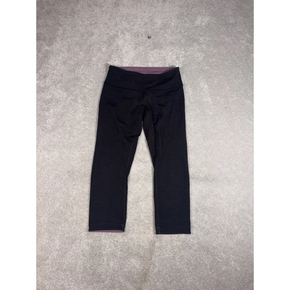lululemon reversible cropped leggings 6 black/purple